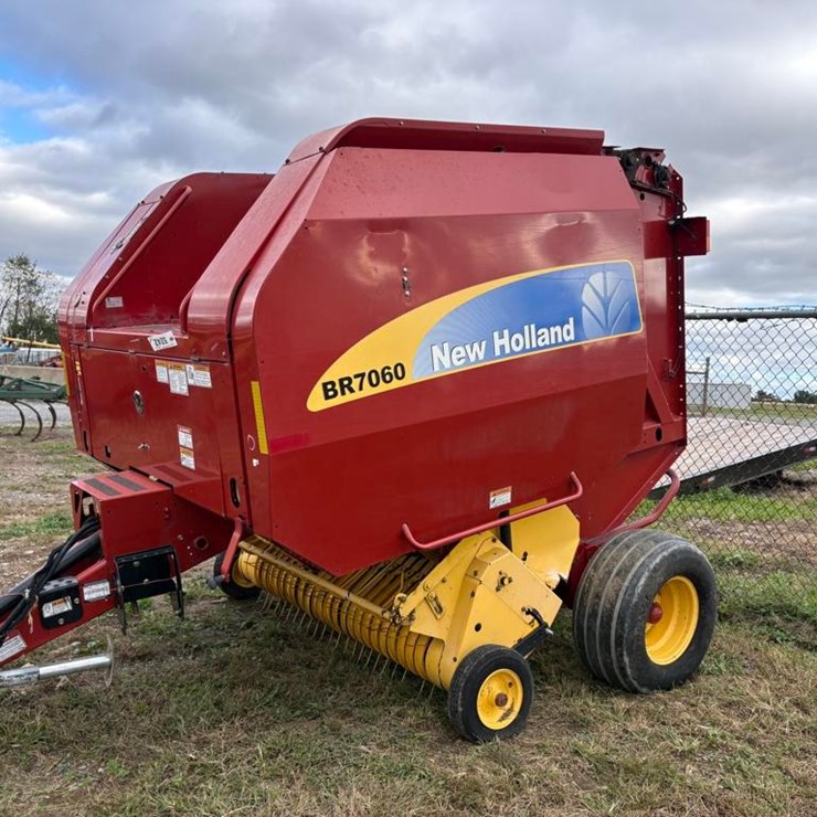 2008 NEW HOLLAND BR7060