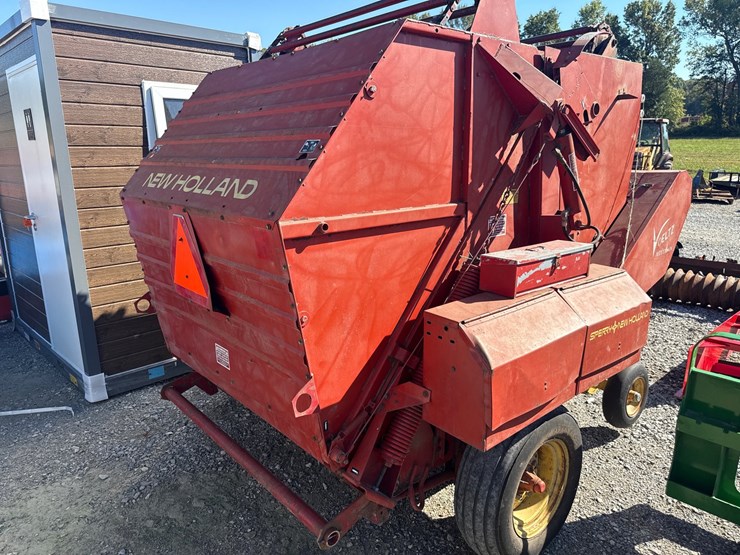 new-holland-846-image-4