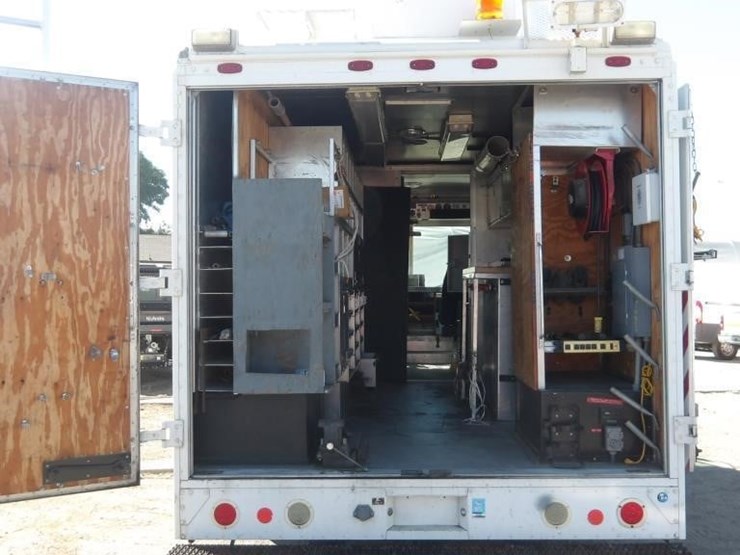 2008-workhorse-w62-image-20