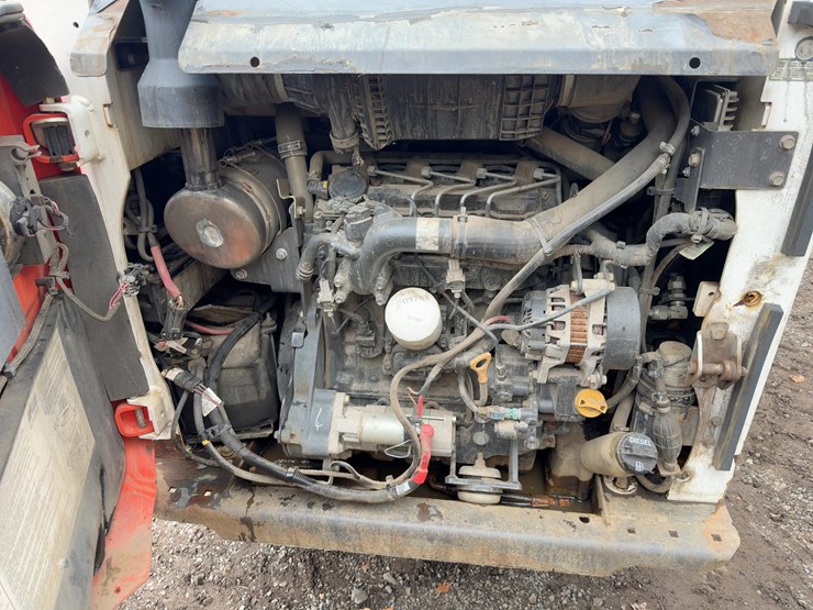 2020-bobcat-t450-image-18