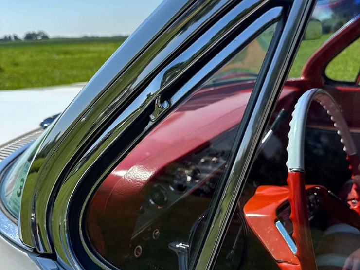 1961-chevrolet-impala-convertible-unrestored-original-image-73