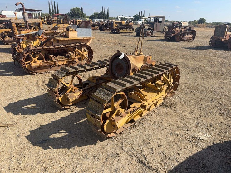 caterpillar-fifteen-image-1
