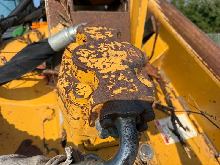 2017-john-deere-6110m-image-62