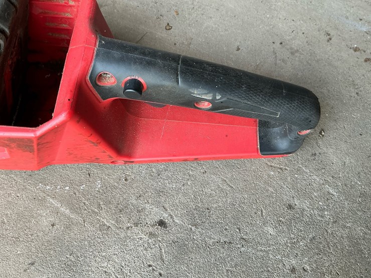 #110-•-milwaukee-m18-fuel-16"-cordless-chainsaw-&-handheld-blower-lot-image-8