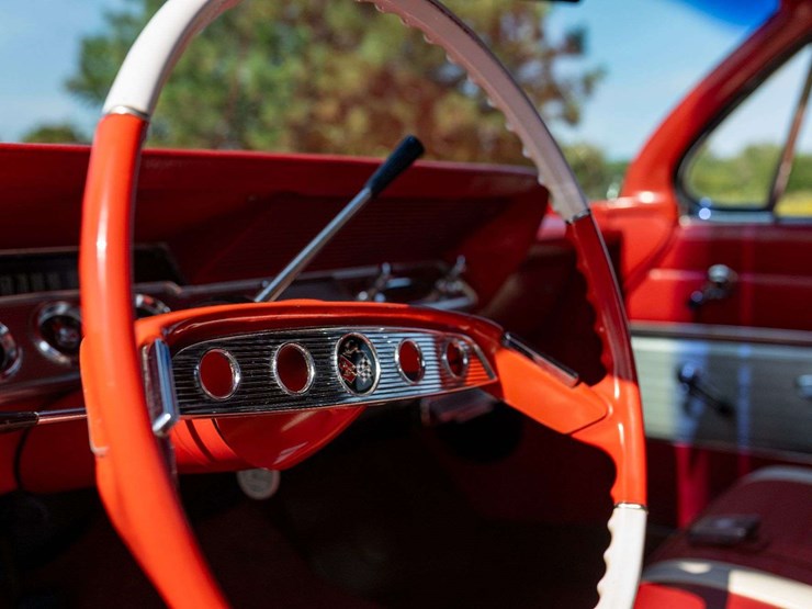 1961-chevrolet-impala-convertible-unrestored-original-image-56