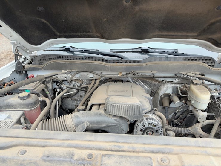 2017-chevrolet-silverado-3500hd-image-12