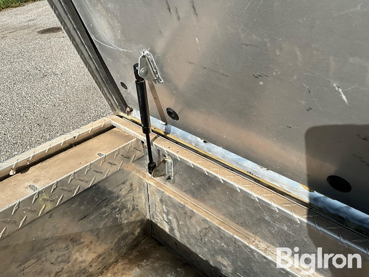 delta-champion-aluminum-pickup-toolbox-image-11