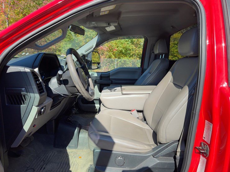 2017-ford-f250-xl-image-16