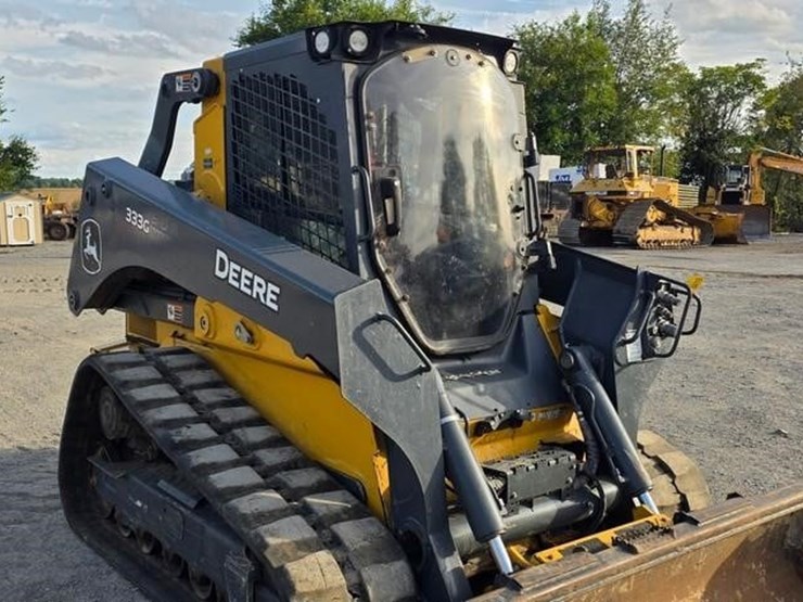 2022-deere-333g-image-7