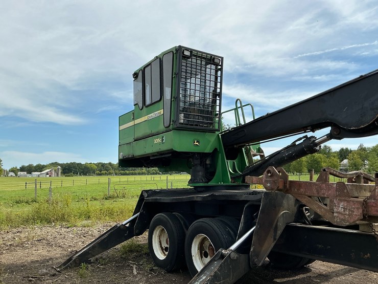 deere-335c-image-9