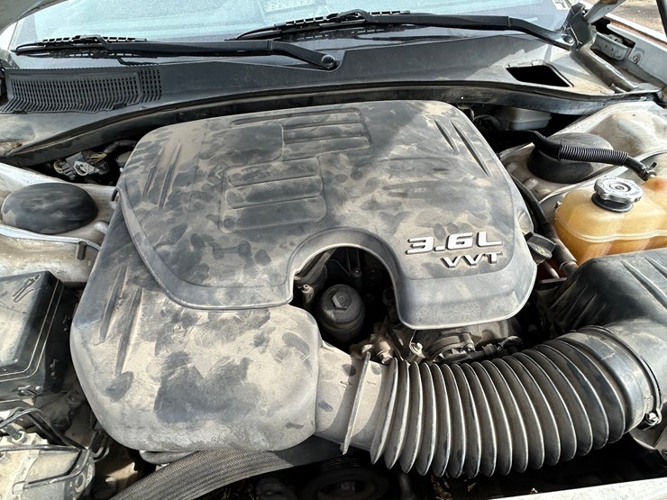 #10580-•-2011-dodge-charger-sedan-2b3cl1cg5bh575262-inv#10580-image-14