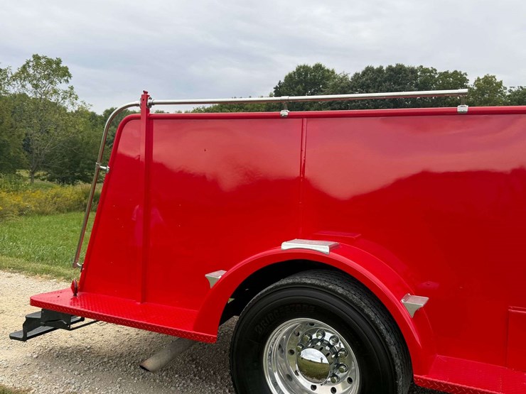 1953-gmc-630-event-truck-image-26