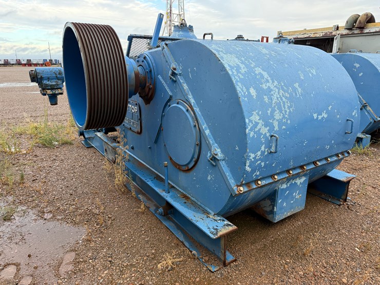 skytop-brewster-1600-triplex-mud-pump-image-8