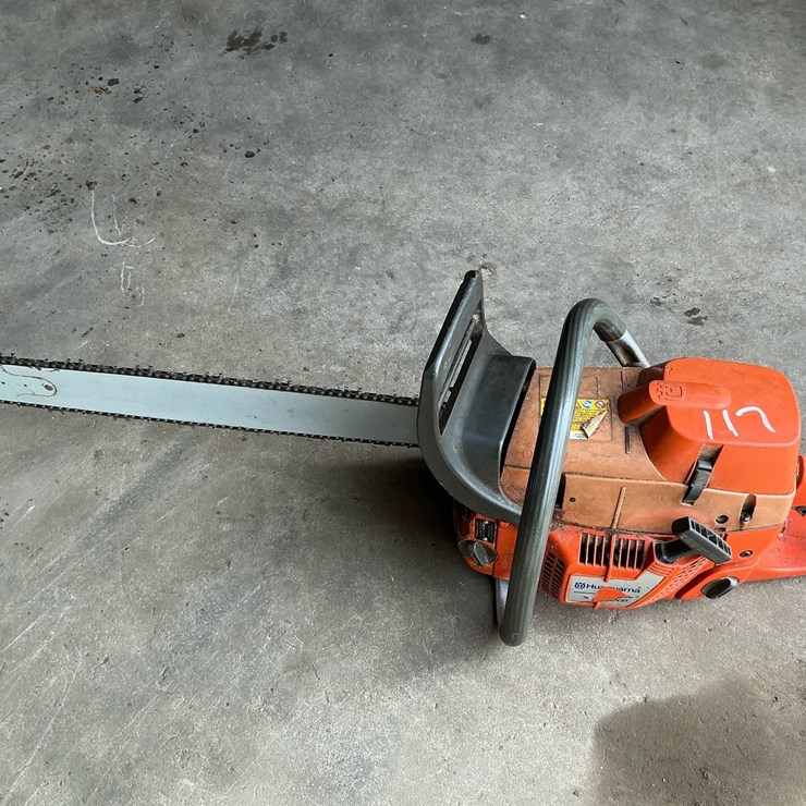 #117 • 2011 Husqvarna 390XP Chainsaw