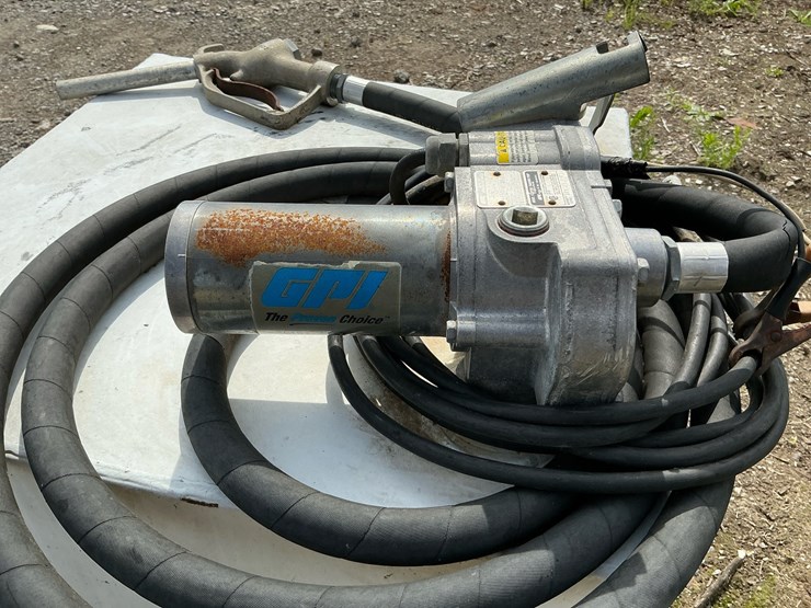 #185-•-steel-auxiliary-fuel-transfer-tank-with-gpi-150s-12v-electric-pump,-hose,-and-nozzle-image-8