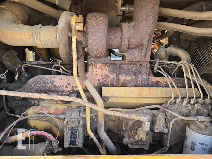 caterpillar-d6d-image-37