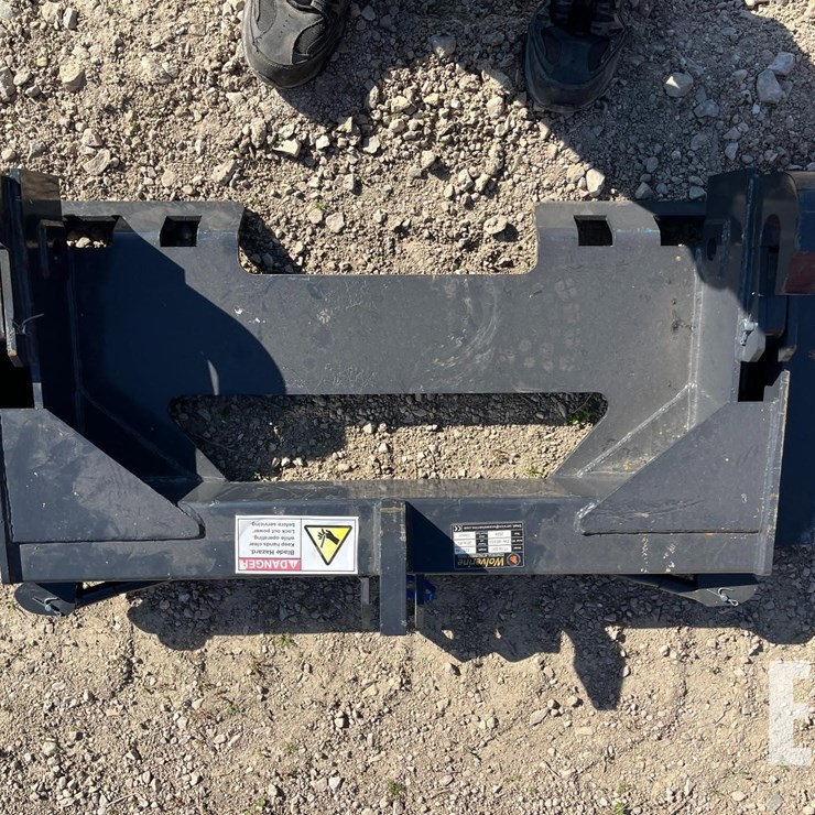 WOLVERINE 3-POINT HITCH ADAPTER