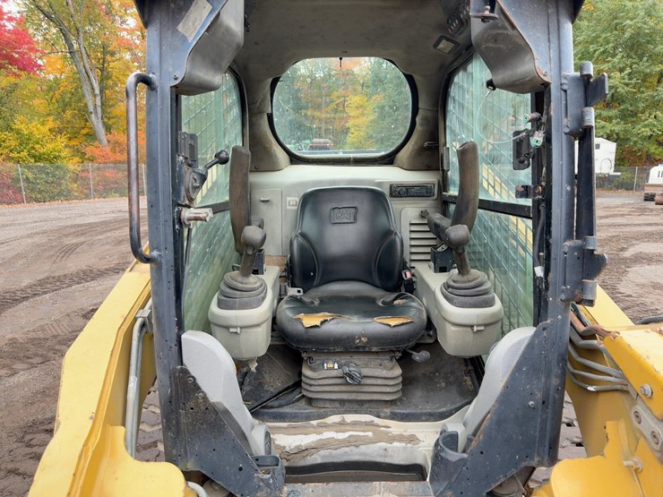 2009-caterpillar-279c-image-18
