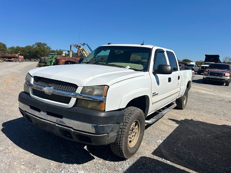 2004-chevrolet-2500-image-1