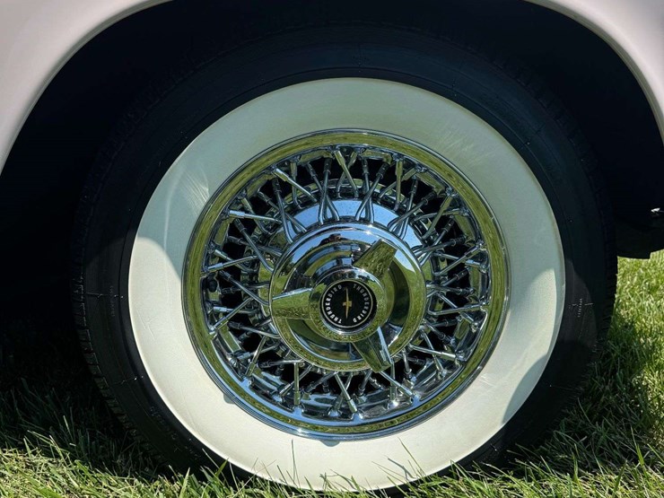 1957-ford-thunderbird-image-51
