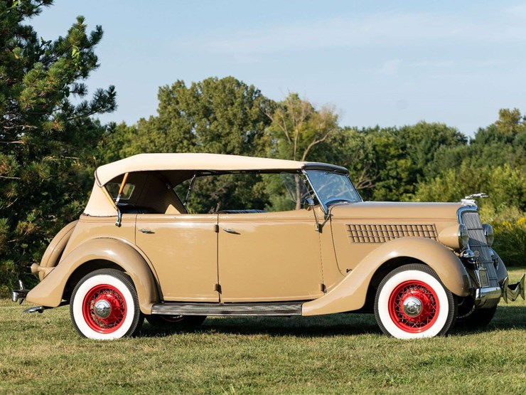 1935-ford-deluxe-phaeton-image-2