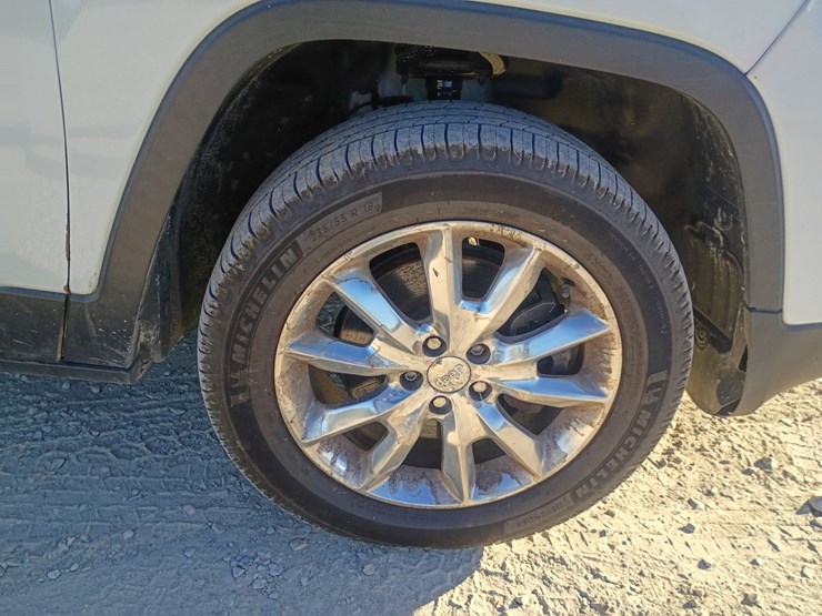 2014-jeep-cherokee-image-73