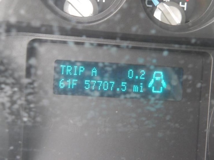 2011-ford-f550-image-19