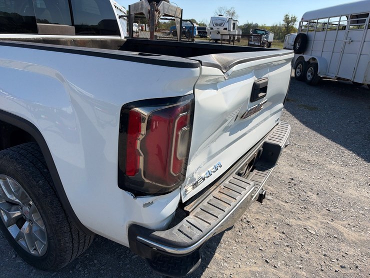 2016-gmc-1500-image-8