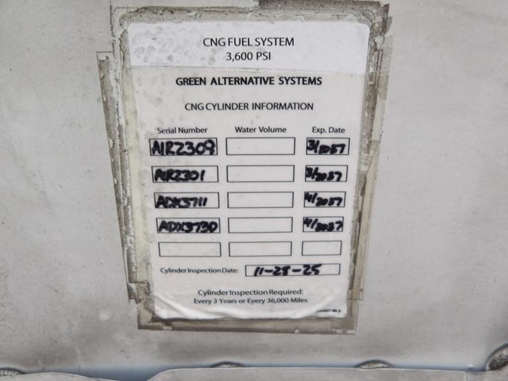 2017-ford-e450-image-11