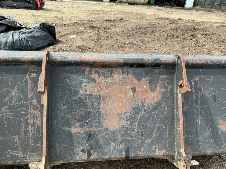 #325-•-loader-bucket-attachment-image-6