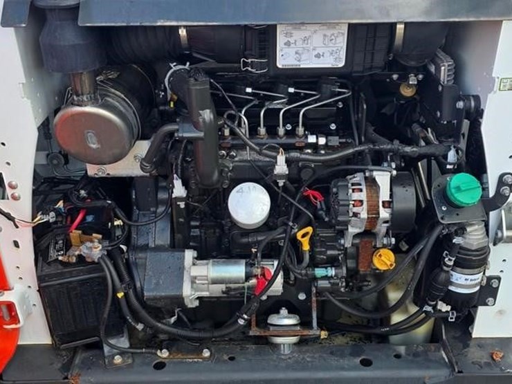 2018-bobcat-s550-image-40