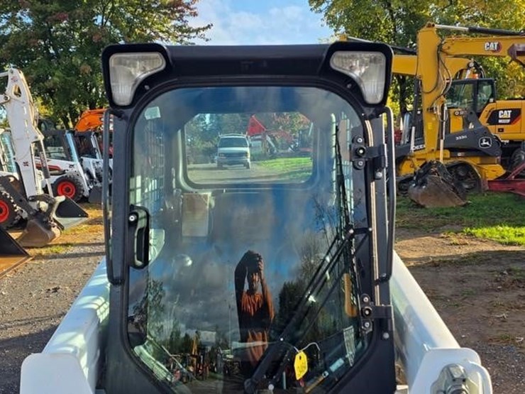2018-bobcat-s550-image-37