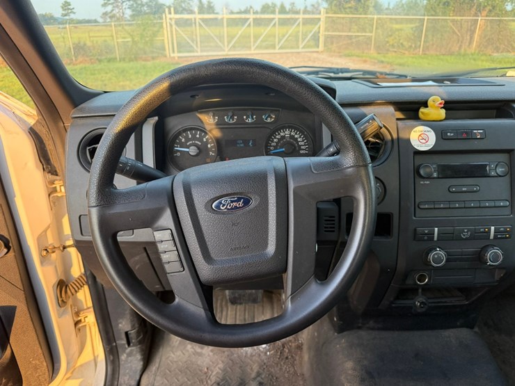 2014-ford-f150-xl-image-46