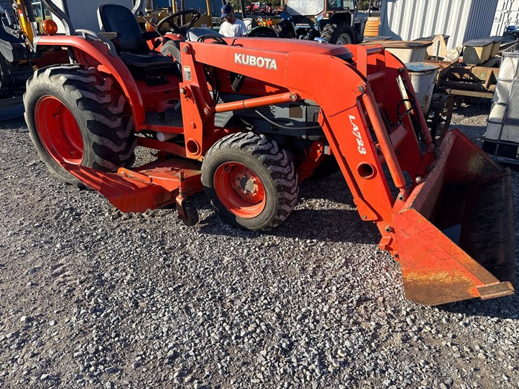 kubota-la723-image-4