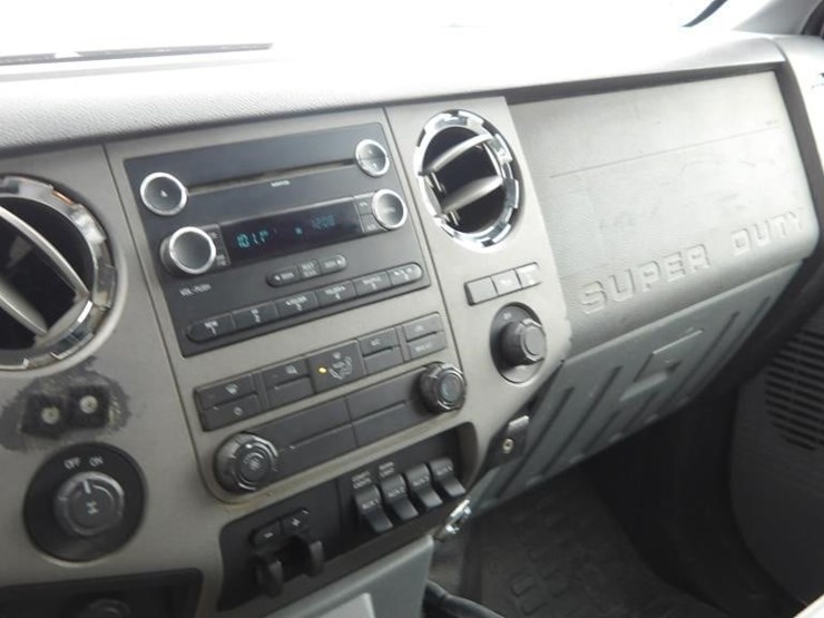 2011-ford-f350-image-18
