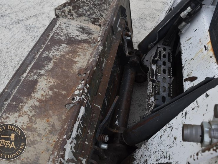2019-bobcat-t770-image-23