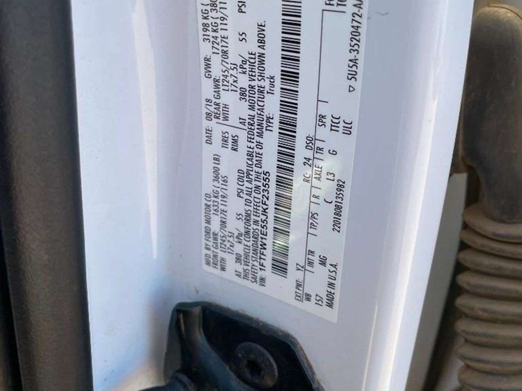 2018-ford-f150-image-8