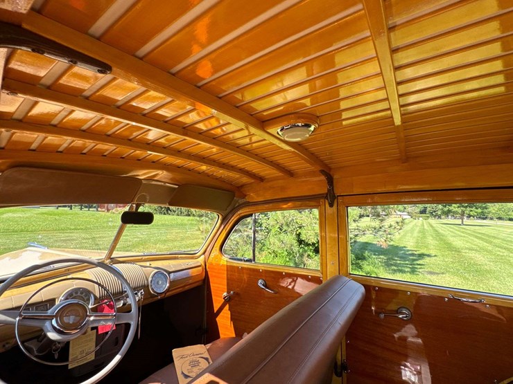 1947-ford-super-deluxe-woody-wagon-image-55