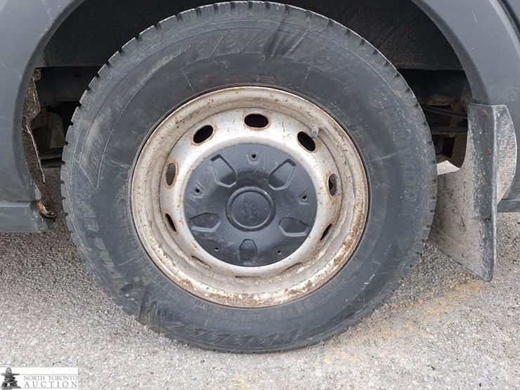 2016-ford-transit-image-17