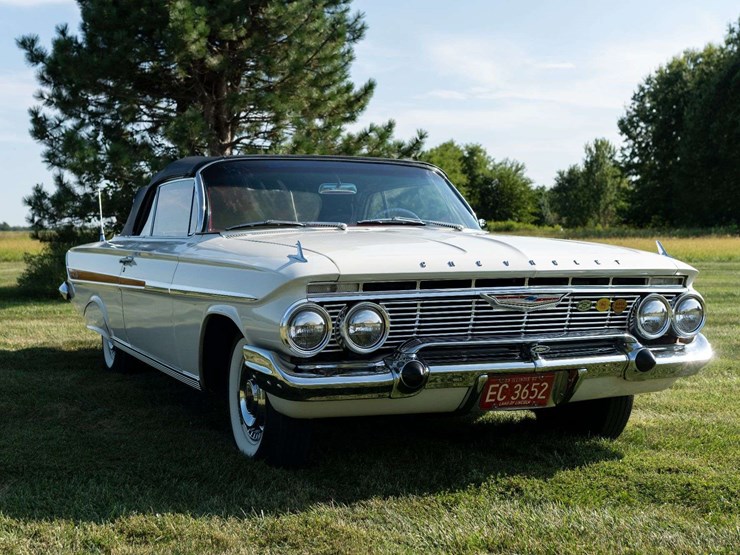 1961-chevrolet-impala-convertible-unrestored-original-image-44