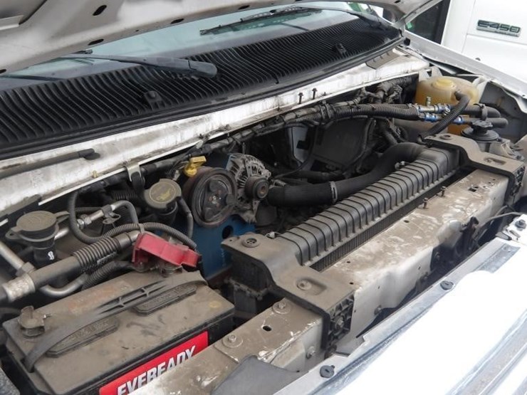 2016-ford-e450-image-8