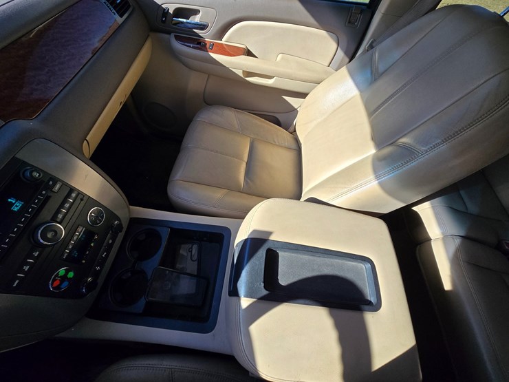 2008-gmc-sierra-2500hd-image-36