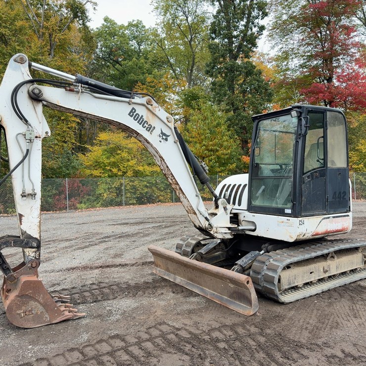 2005 BOBCAT 442