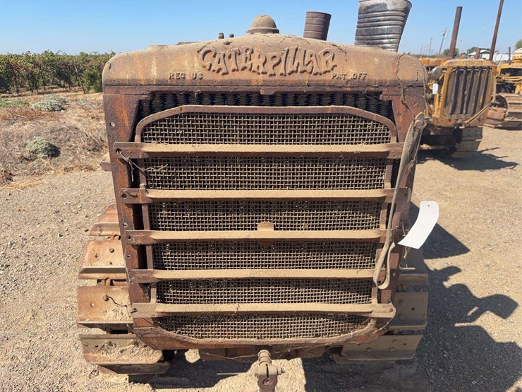 caterpillar-30-image-9