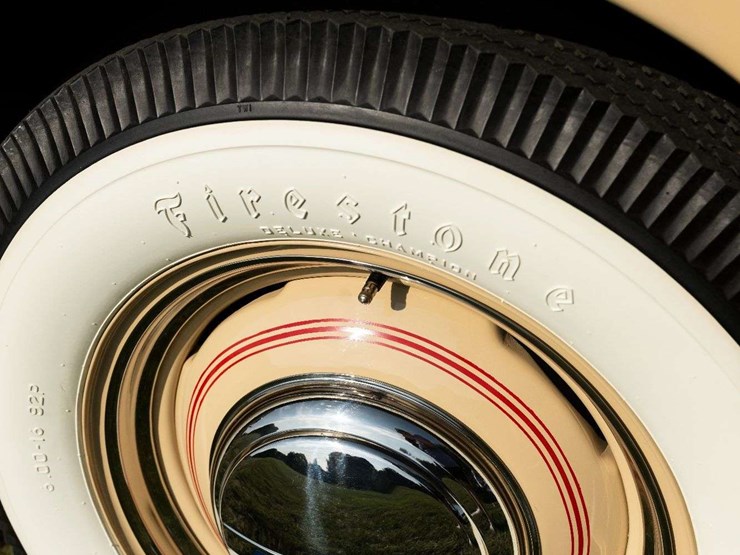 1947-ford-super-deluxe-woody-wagon-image-103