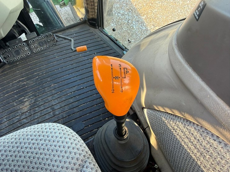 2019-john-deere-5090e-image-87
