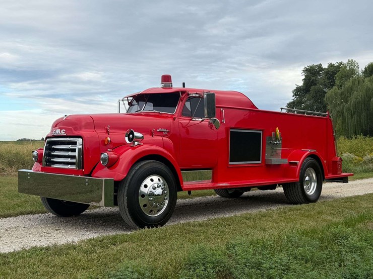 1953-gmc-630-event-truck-image-1