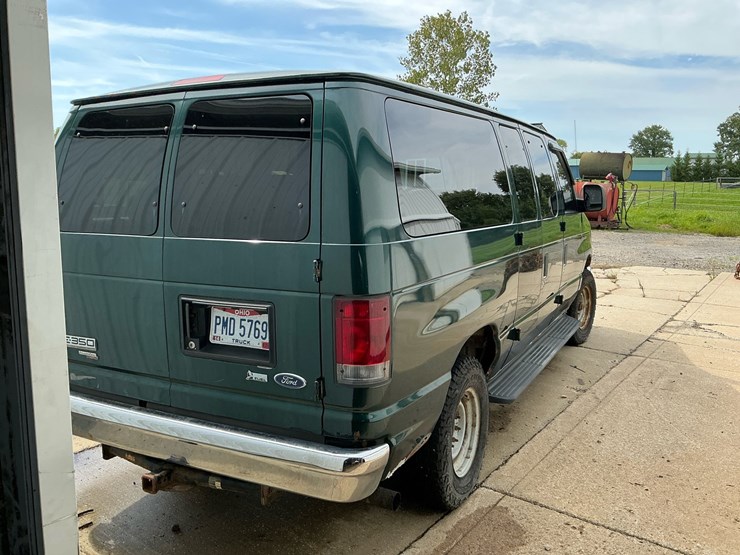 2009-ford-e350-image-5