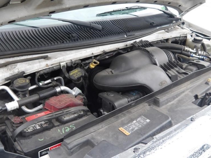 2017-ford-e450-image-9
