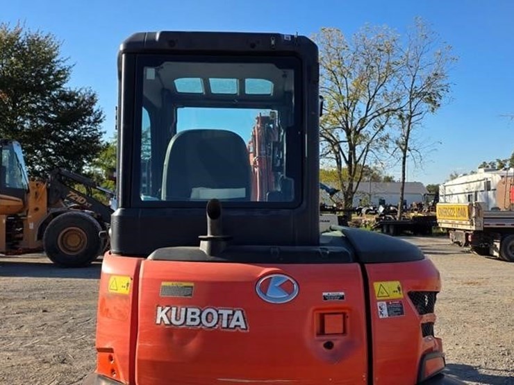 2017-kubota-kx040-4-image-23